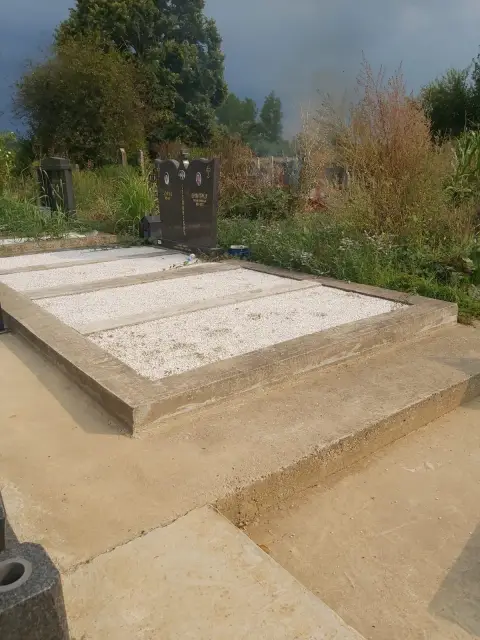 Kompletno betonirano grobno mesto