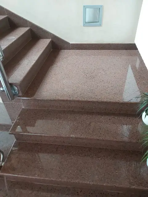 Granitno stepenište za eksterijer